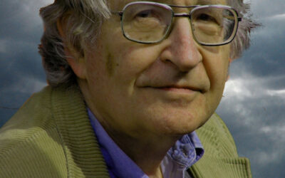El negacionismo tácito de Noam Chomsky