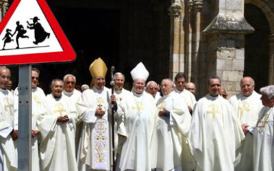 Obispos italianos no están obligados a reportar casos de pederastia