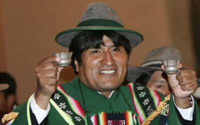 Evo Morales promueve tomar orina